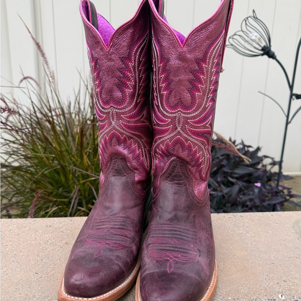 Ariat Women's Magenta and Pink Embroidered Western Heeled Boots - Picture 2 of 11